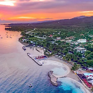 Курортный комплекс Decameron Club Caribbean Runaway Bay, Ramada, Ранэвей-Бей